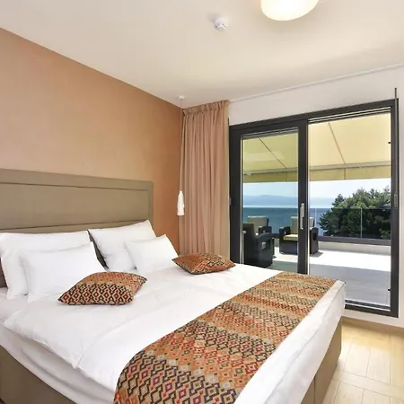 5 Bedroom Pet Friendly In Holiday home Omis
