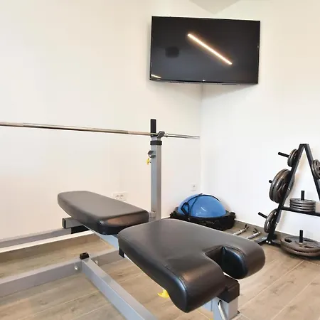 Prázdninový dům 5 Bedroom Pet Friendly In
